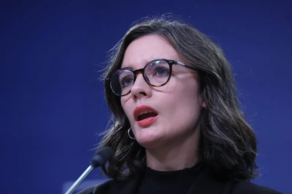 Ministra Camila Vallejo durante el punto de prensa en el Palacio de La Moneda. (Aton Chile)