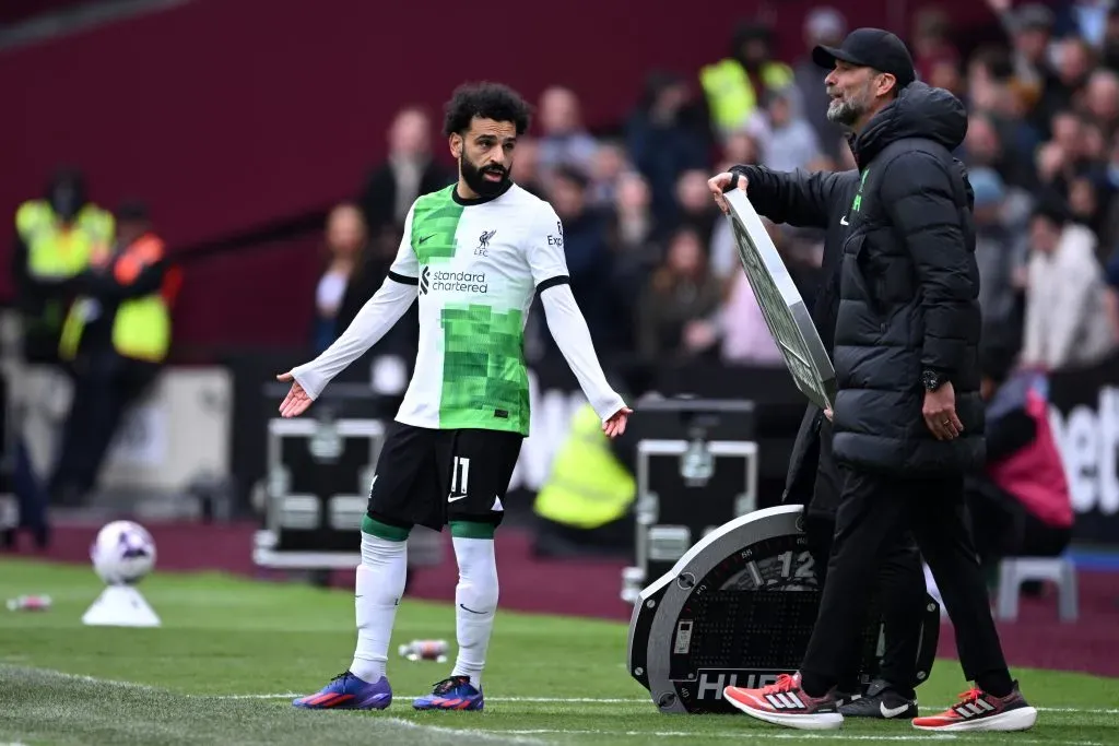 Jürgen Klopp tuvo una acalorada discusión con Salah el pasado sábado. | Foto: Getty Images.