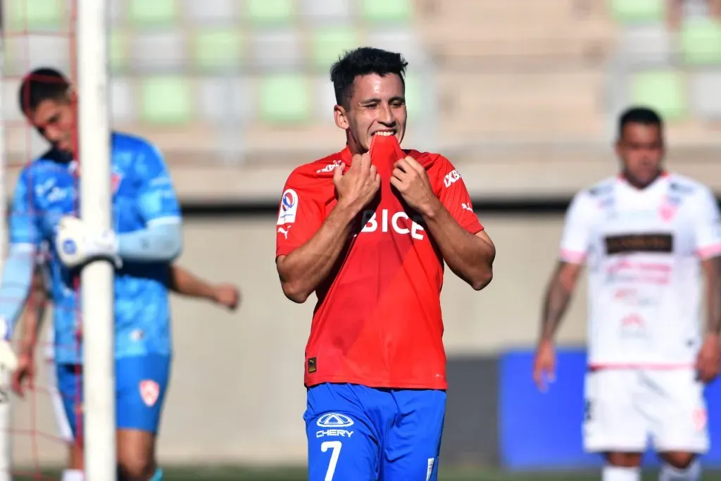 Universidad Católica buscaría la salida de Joaquín Torres | Photosport