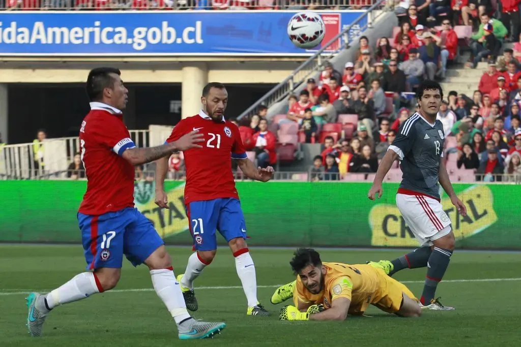 Johnny Herrera quiere a Gary en Copa América y ocupa el amor para aconsejar a Ricardo Gareca.