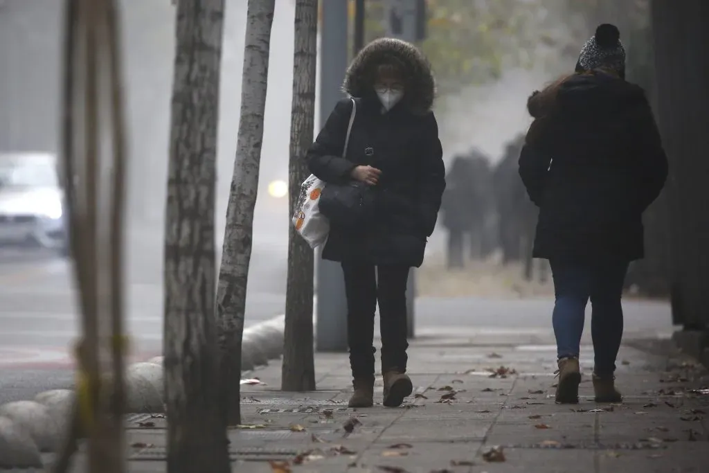 Santiago, 13 de junio 2022.
Frio durante este lunes en la Region Metropolitana.
Jonnathan Oyarzun/Aton Chile