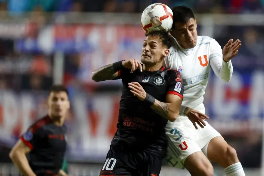 Ignacio Tapia en acción durante la victoria de U. de Chile ante Unión La Calera. (Andres Pina/Photosport).