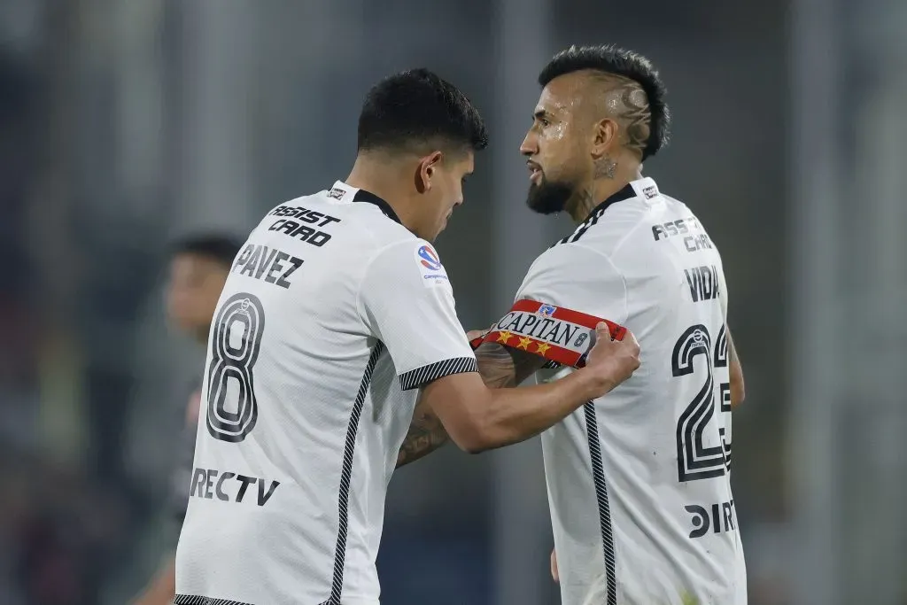 Pavez se fue expulsado a los 72′ y tuvo que entregar su jineta | Photosport