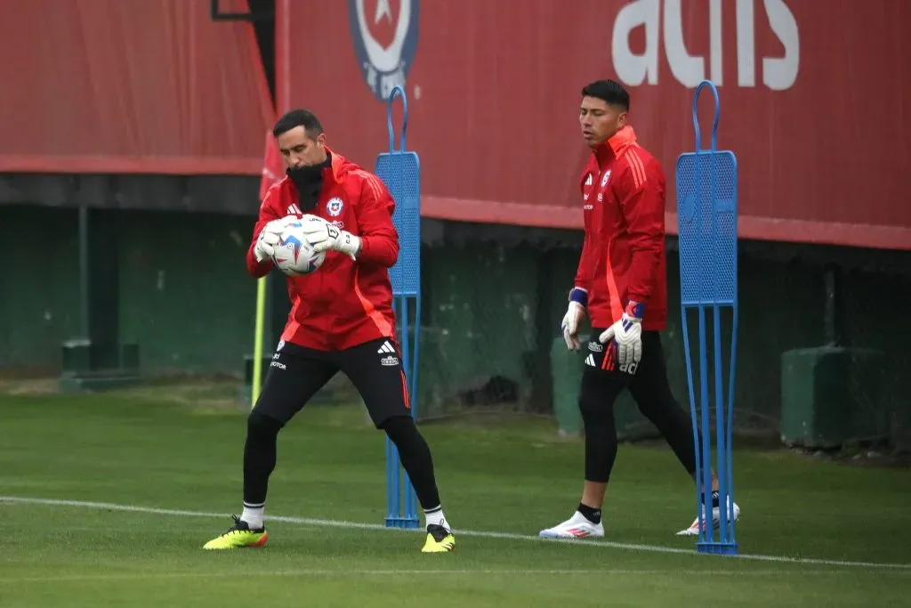 Claudio Bravo en la selección chilena con los trabajos para la Copa América 2024. Foto: Javier Salvo/Photosport