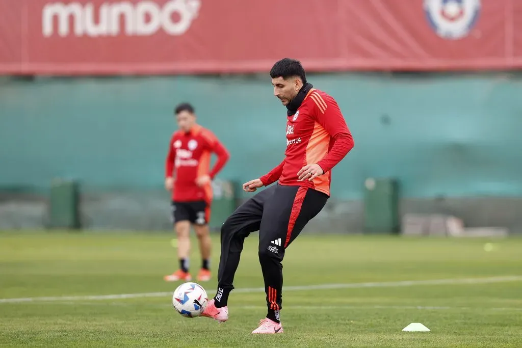 Guillermo Maripán fue el primero de los seleccionados en arribar a la Roja, aunque ha tenido complicaciones. Foto: Carlos Parra – Comunicaciones FFCH