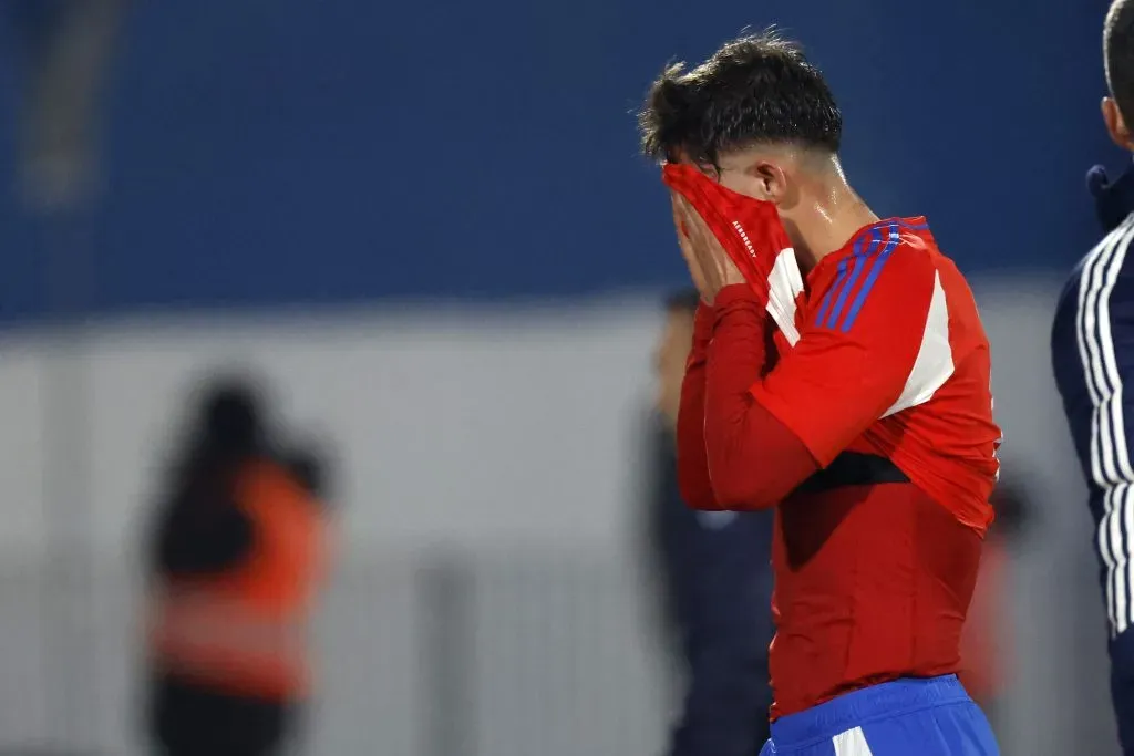 Felipe Loyola será baja en Chile para la Copa América tras su lesión ante Paraguay. Foto: Photosport.