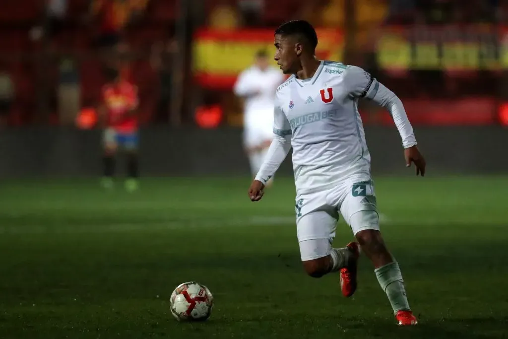 Nicolás Guerra no ha podido asomar en la U esta temporada. Foto: Jonnathan Oyarzun/Photosport