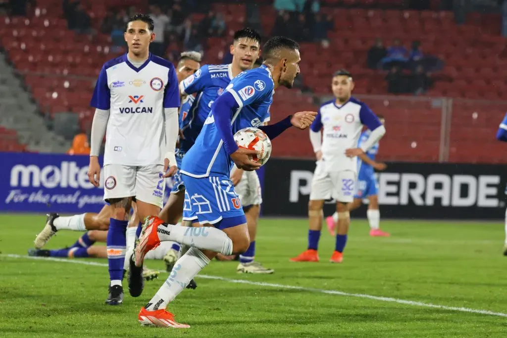 Federico Mateos anotó uno de los goles de la U. Foto: Jonnathan Oyarzun/Photosport