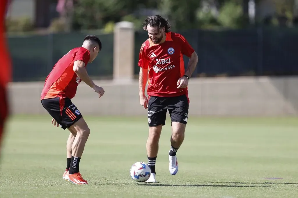 Los seleccionados entrenarán esta noche en New Jersey. Foto: Carlos Parra /FFCH