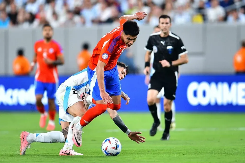 El árbitro de Chile vs. Argentina tiene nuevo apellido, cortesía de la furia de Juan Cristóbal Guarello.