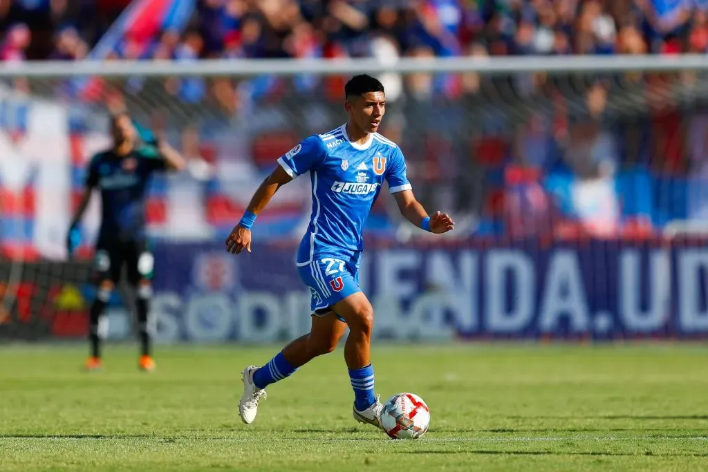 Jeison Fuentealba jugó 45 minutos en la primera rueda con la U. Foto: U de Chile.