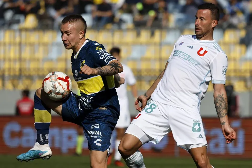 La lesión de Luciano Pons y su poco gol hacen mover el foco en el mercado en U de Chile. Foto: Andres Pina/Photosport