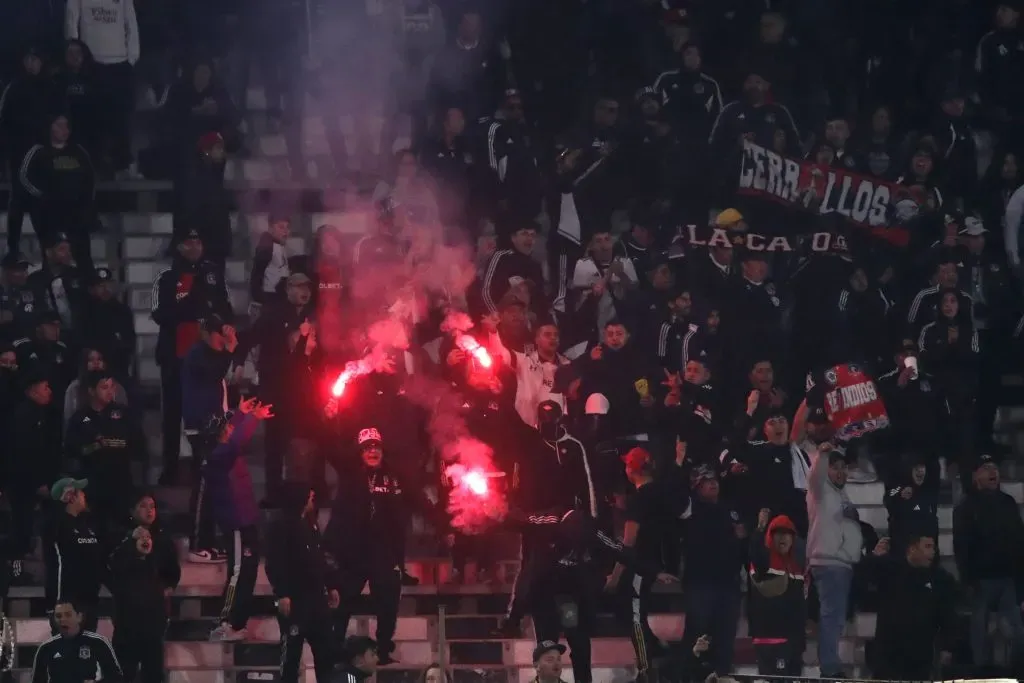 Colo Colo se compromete con el comportamiento y con empadronar a sus hinchas. Foto: Jonnathan Oyarzun/Photosport