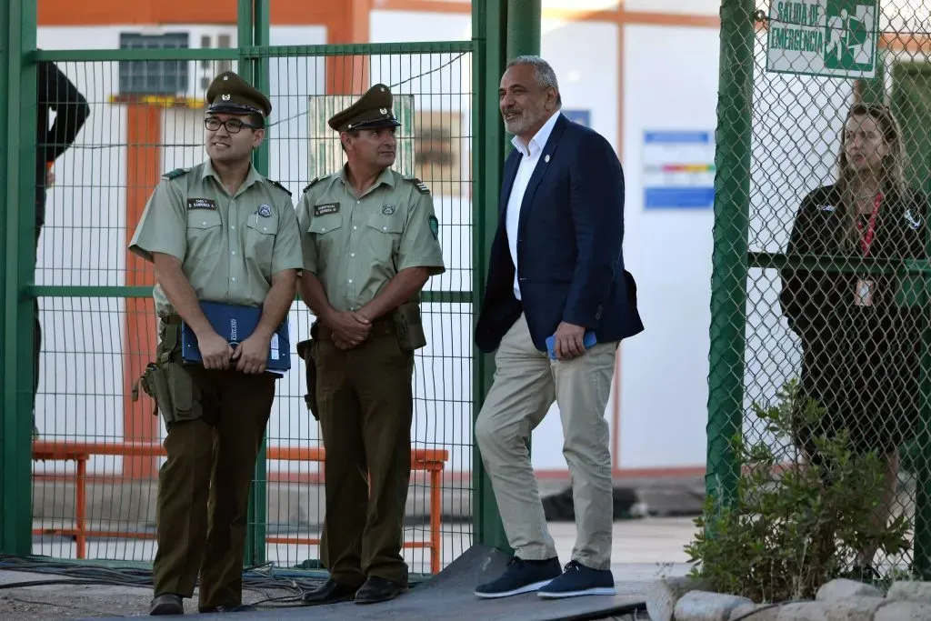 Milad deja plantada a la Comisión de Deportes y se excusa: consultas al correo.