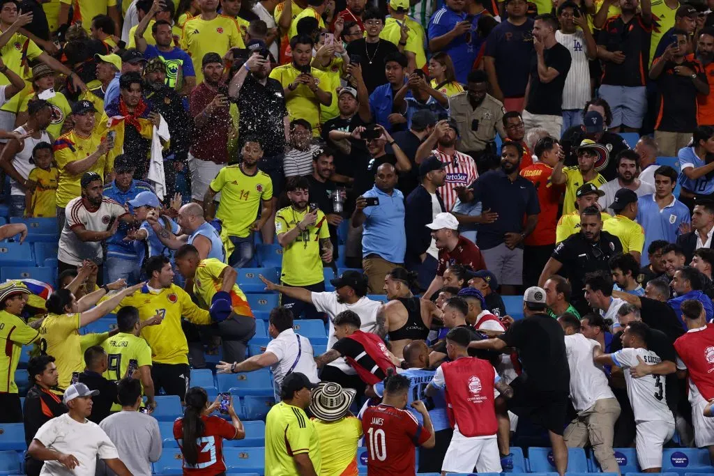 El final de Uruguay-Colombia fue con escándalo | Getty Images