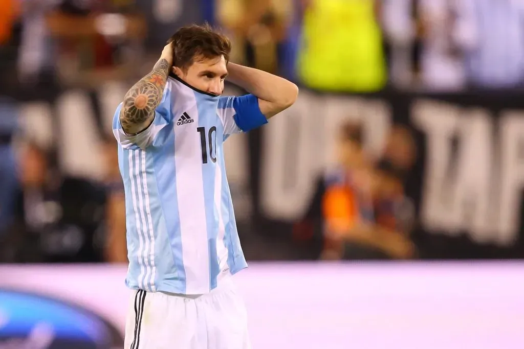 Lionel Messi en estos últimos años ha podido ganar varias copas despues de muchas amarguras con Argentina. | Foto: Getty Images.
