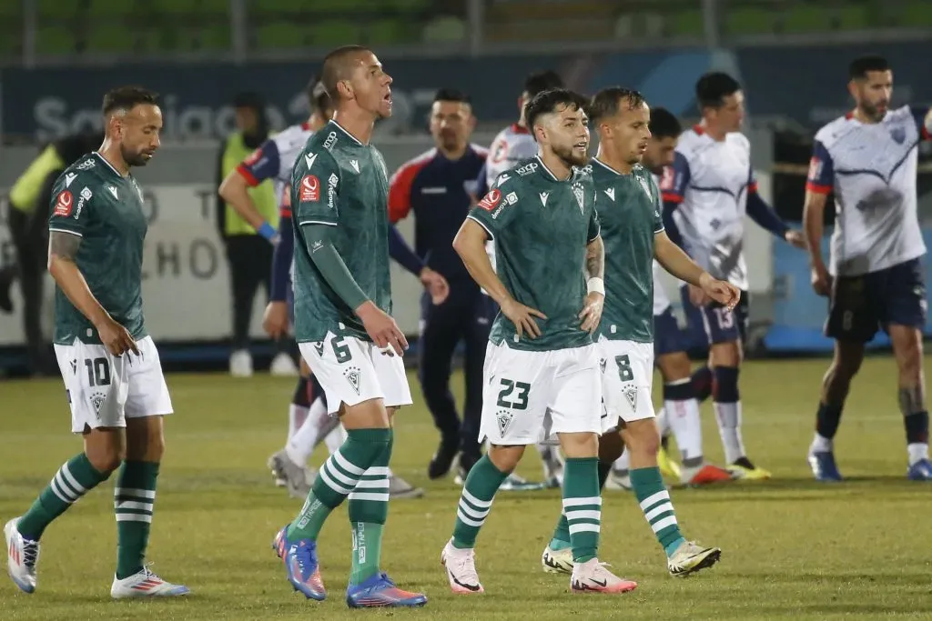 Wanderers empató contra Recoleta y Jaime García terminó enojado con los árbitros.