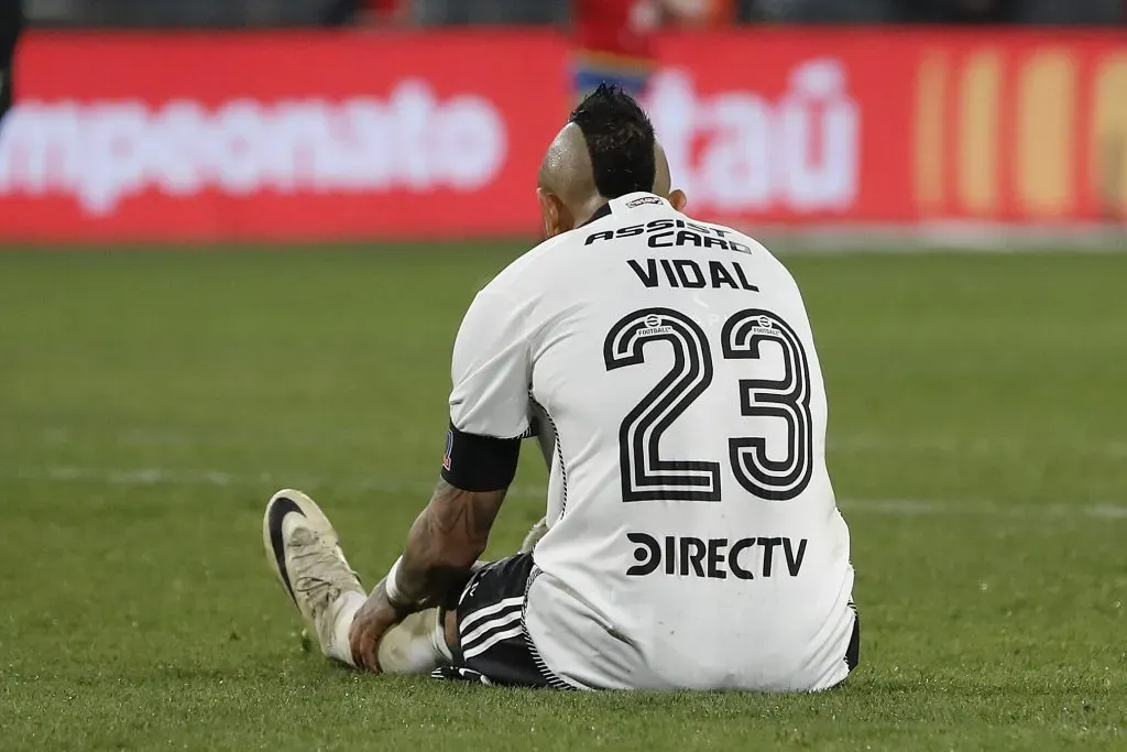 Vidal terminó el partido lesionado. Foto: Felipe Zanca /Photosport