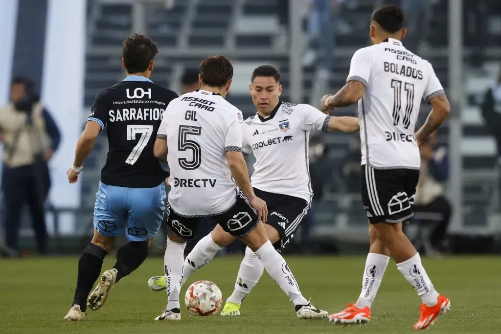 Colo Colo consigue triunfos a duras penas en el torneo, pero se acerca a los líderes