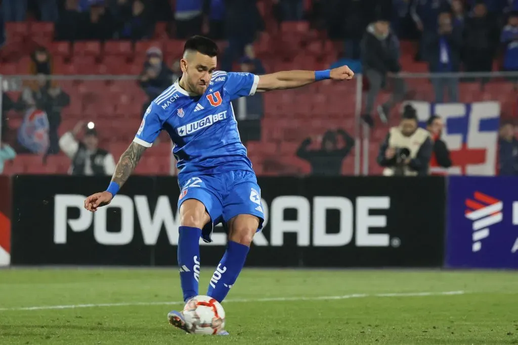 Zaldivia puede quedar fuera ante Colo Colo en el Superclásico