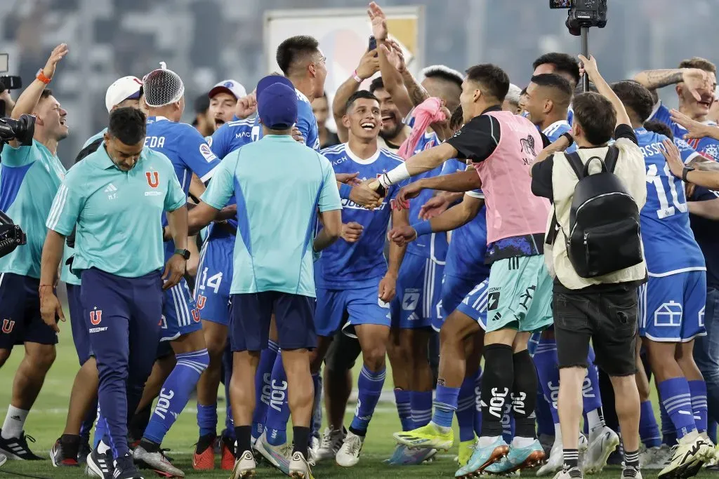 La U le ganó a Colo Colo en el Monumental en la primera rueda. Foto: Pepe Alvujar/Photosport