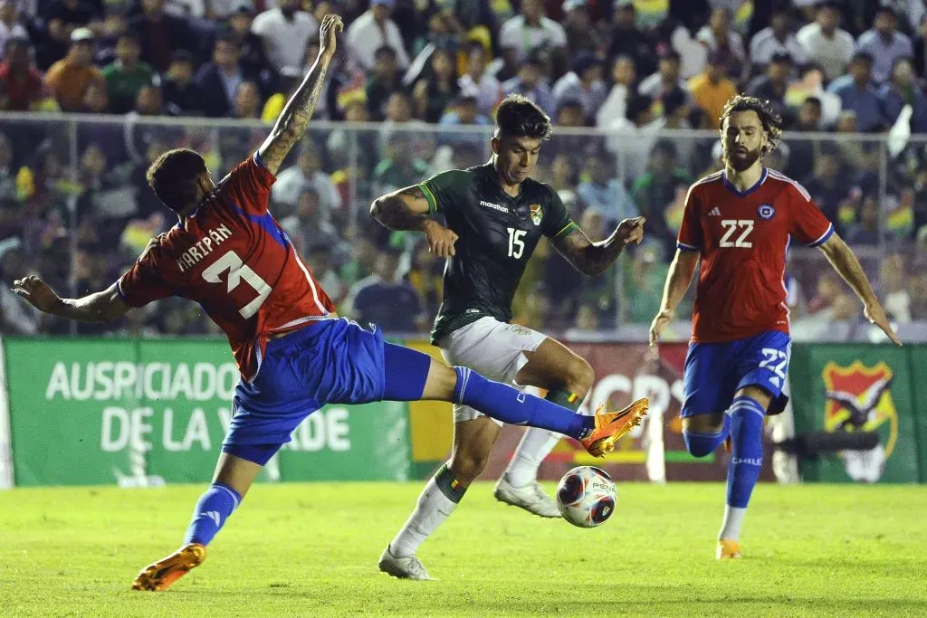 Chile y Bolivia se verán las caras en septiembre por las Eliminatorias Sudamericanas en el Estadio Nacional. Foto: Photosport.