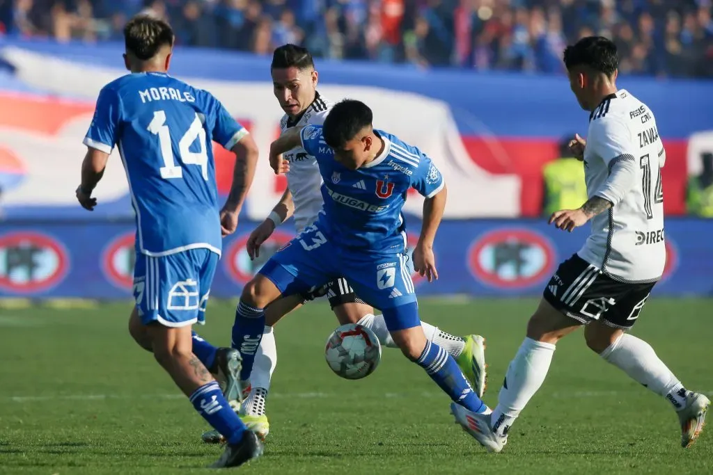 Ignacio Vásquez tuvo un explosivo ingreso en el Superclásico. Foto: Jonnathan Oyarzun/Photosport