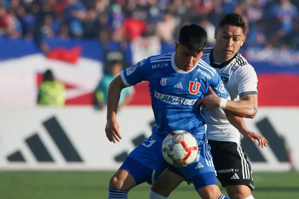 Ignacio Vásquez reemplazo a Leandro Fernández en el Superclásico. Foto: Jonnathan Oyarzun/Photosport