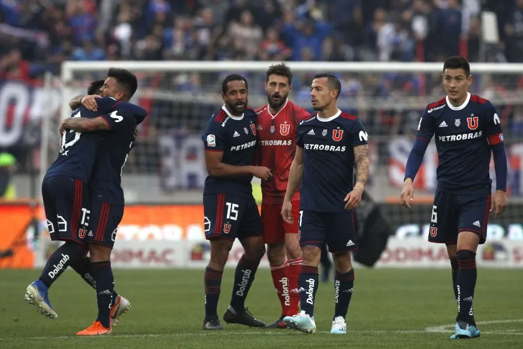 Johnny Herrera asegura que De Paul se borró en los partidos clave de la pelea por salvar el descenso en U de Chile. Foto: Ramon Monroy/Photosport