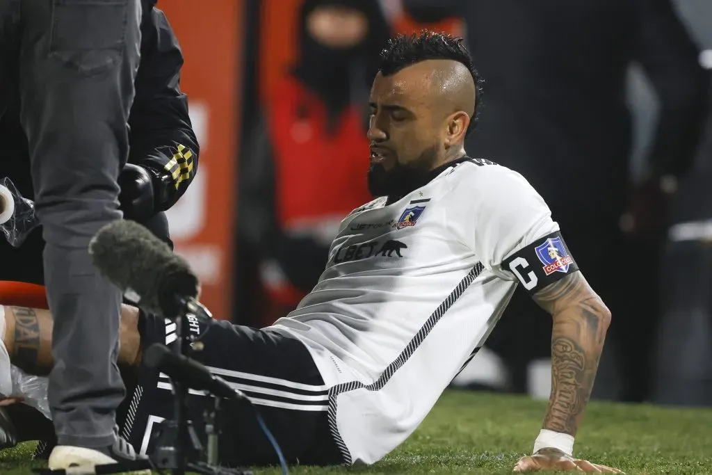 Arturo Vidal sufrió un desgarro ante Unión Española y en dos semanas estuvo apto para el Superclásico. (Felipe Zanca /Photosport).