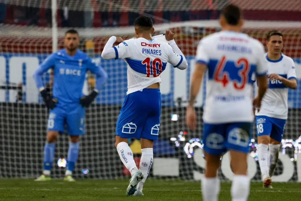 César Pinares se lesionó en el partido contra Deportes Iquique | Photosport