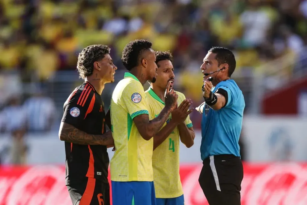 Jesús Valenzuela no la sancionó un penal a Brasil en la última Copa América. Imagen: Getty.