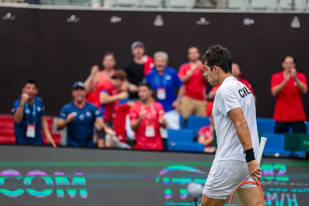 Cristian Garin perdió en su debut en la Davis. Foto: @revesfotografico