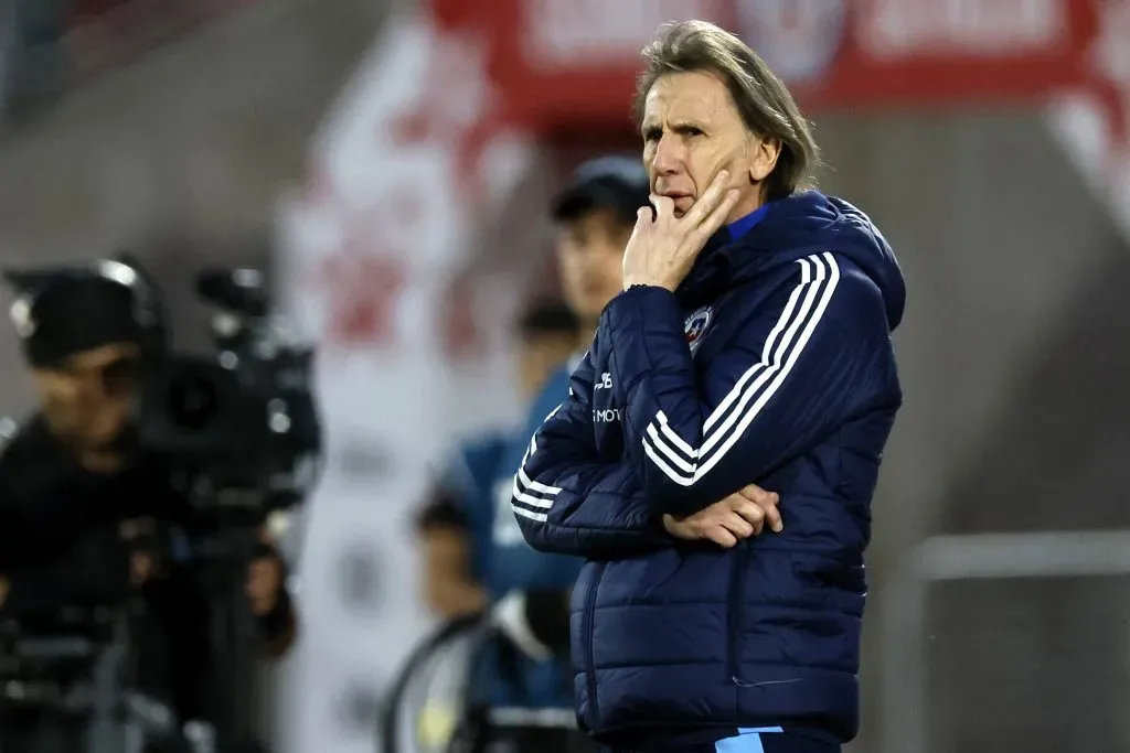 Ricardo Gareca dijo no quedar tan preocupado por la caída ante Bolivia. (Andres Pina/Photosport).