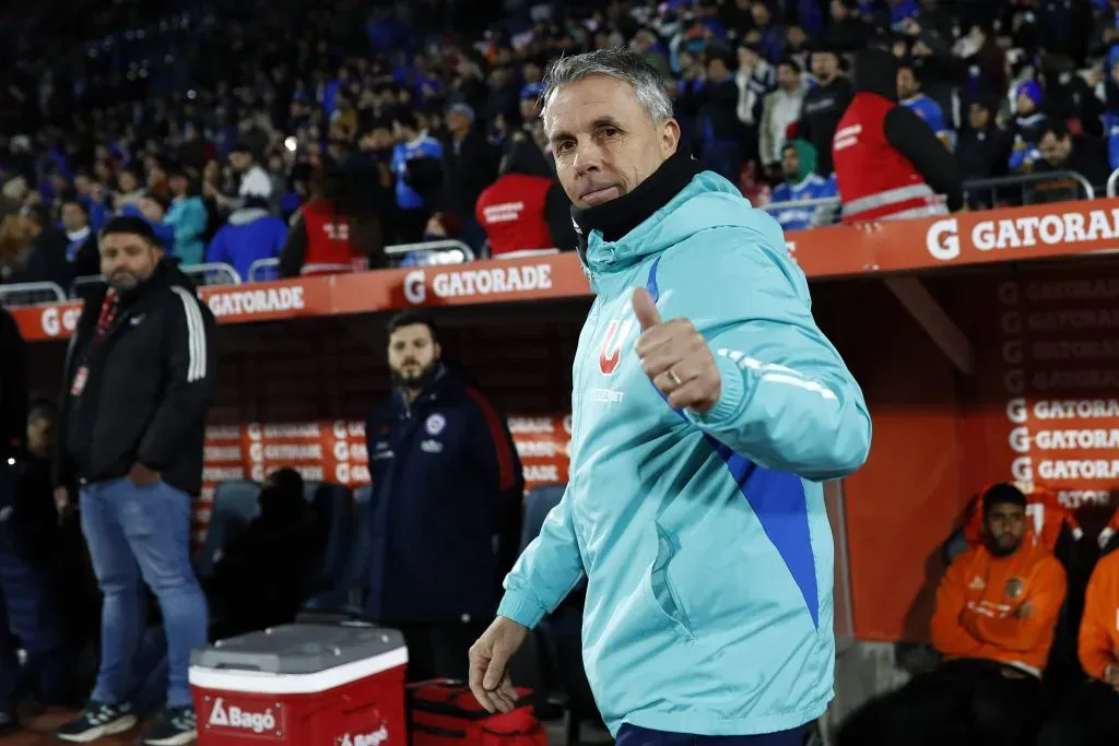 Marcelo Díaz y parte del plantel de U. de Chile intervinieron para que Álvarez no cortara a Marcelo Morales | Photosport