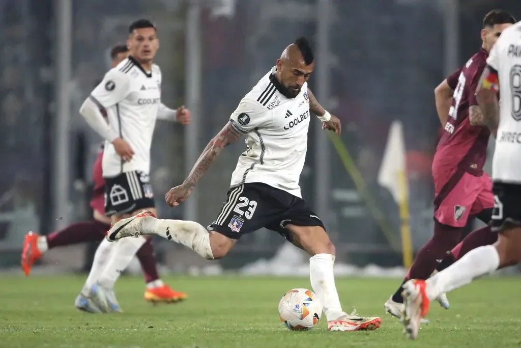 Arturo Vidal fue la gran figura de Colo Colo ante River Plate. Foto: Jonnathan Oyarzun/Photosport