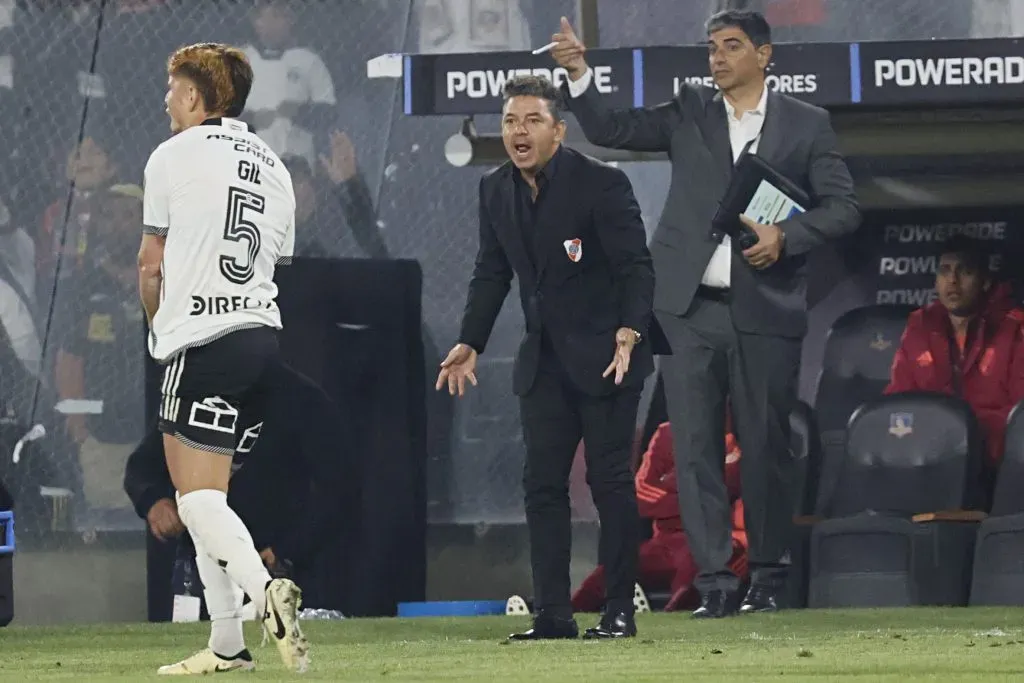 Marcelo Gallardo fue sorprendido por Jorge Almirón. Foto: Dragomir Yankovic/Photosport