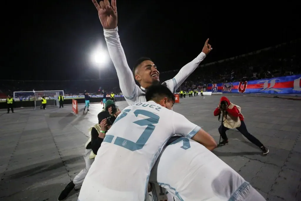 Nicolás Guerra terminó como el gran héroe de la U. Foto: Jonnathan Oyarzun/Photosport