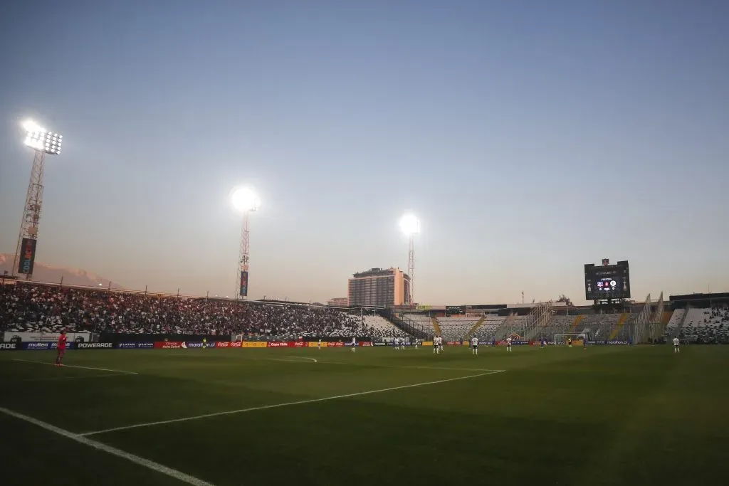 Colo Colo va a renovar su estadio y le pidió tips a River Plate | Photosport