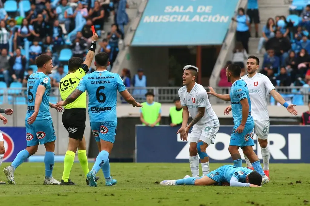 Leandro Fernández fue expulsado en U de Chile ante Deportes Iquique. Foto: Alex Diaz/Photosport