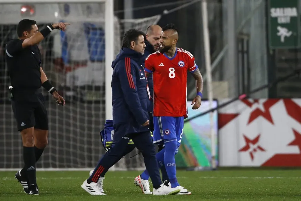 Caamaño apunta a los problemas físicos de Arturo Vidal. Foto: Jonnathan Oyarzun/Photosport
