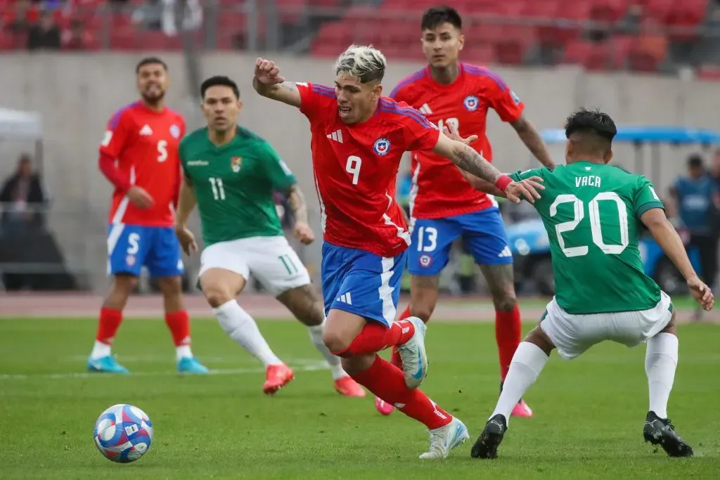 Palacios deberá ir a la Roja y se perderá partidos importantes en Colo Colo