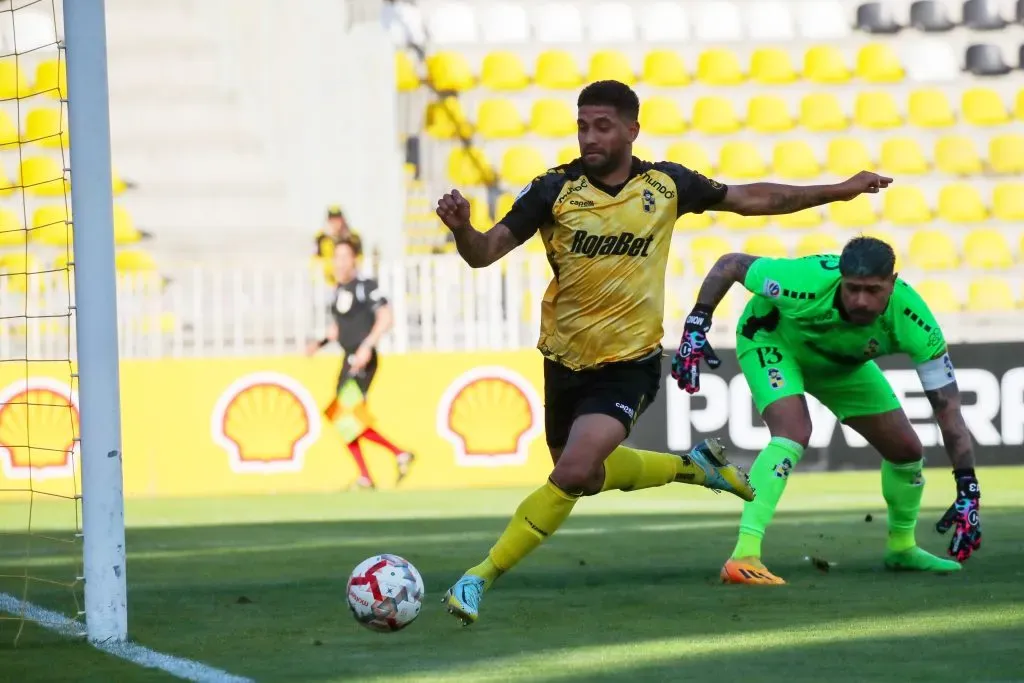 Mono Sánchez provocó la molestia de un hincha de Coquimbo