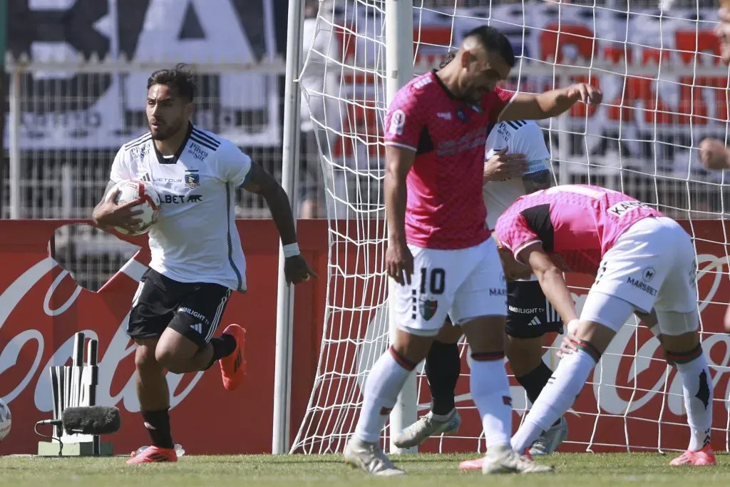 Marcos Bolados anotó el segundo gol de Colo Colo y recibió una falta dentro del área para el tercer tanto. (Felipe Zanca/Photosport).