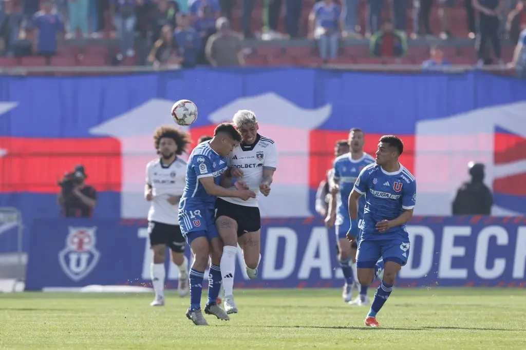 El fútbol chileno puede vivir una situación grave, según Guarello. Foto: Pepe Alvujar/Photosport