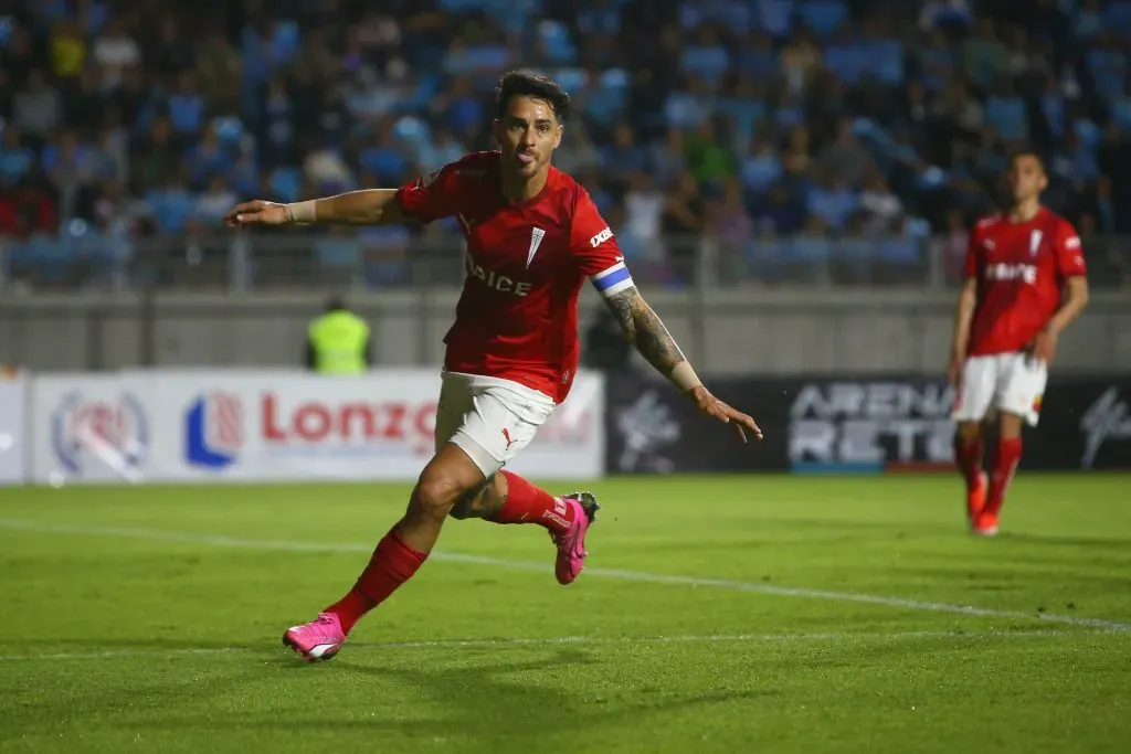 Fernando Zampedri está a meses de poder jugar por Chile y Patricio Yáñez lo quiere probar a toda costa. Foto: Photosport.