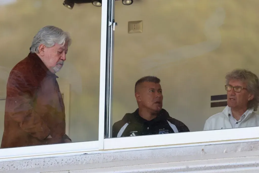 Almirón y la polémica entre Colo Colo y Universidad de Chile.