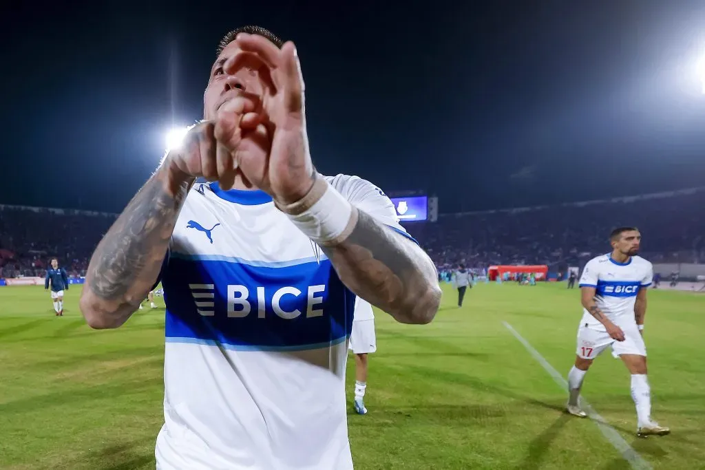 Nico Castillo cuestionó a U. Católica por pedirle disculpas a U. de Chile | Photosport