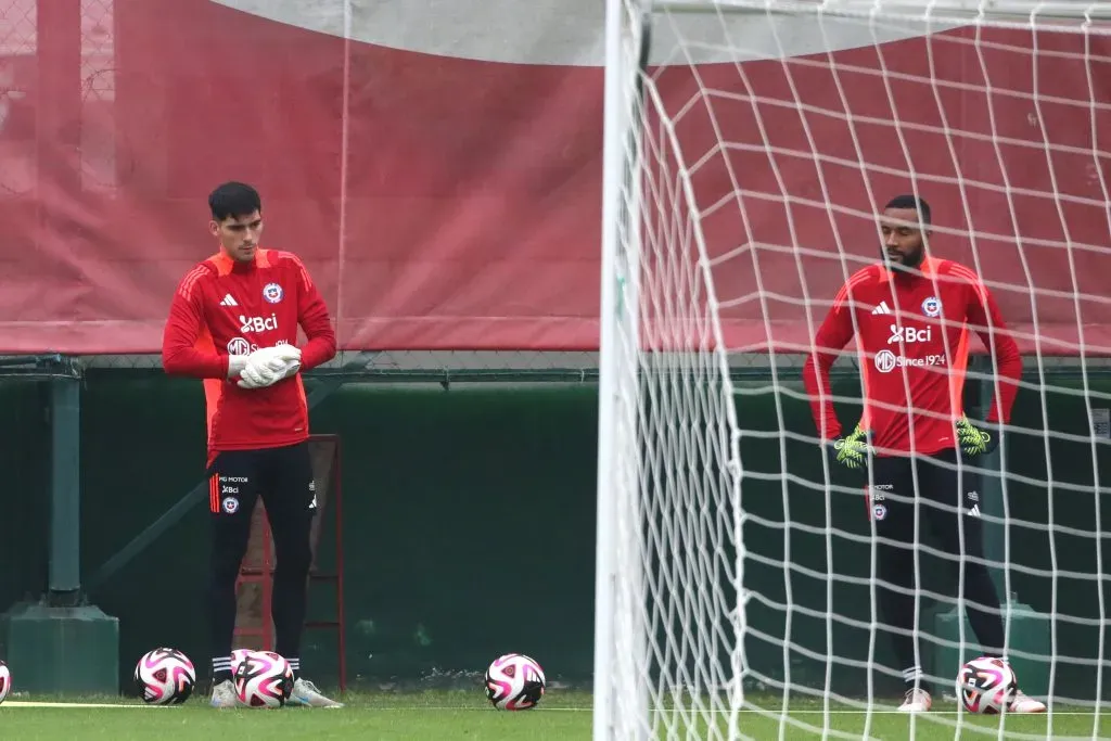 Vigouroux y Reyes, el segundo y tercer arquero de La Roja que Guarello propone para Colo Colo. (Foto: Photosport)