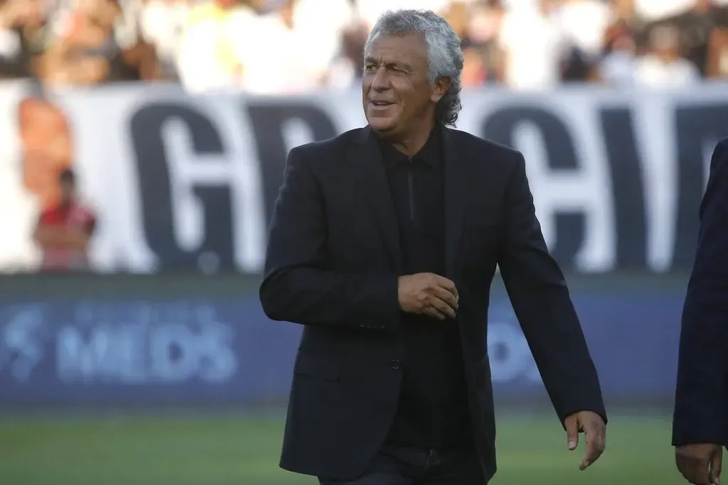 Néstor Gorosito vino a la despedida de Esteban Paredes junto a Colón de Santa Fe. (Photosport).